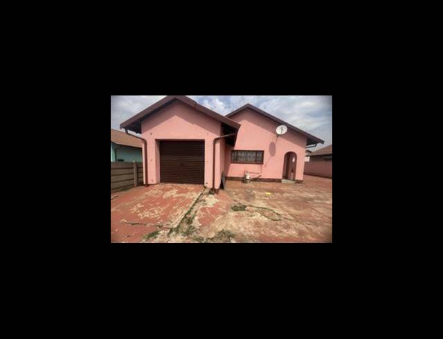 3 BEDROOM HOUSE FOR SALE IN SILUMA VIEW